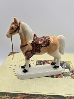 Vintage Ceramic Figurine Palomino Horse Made In Japan
